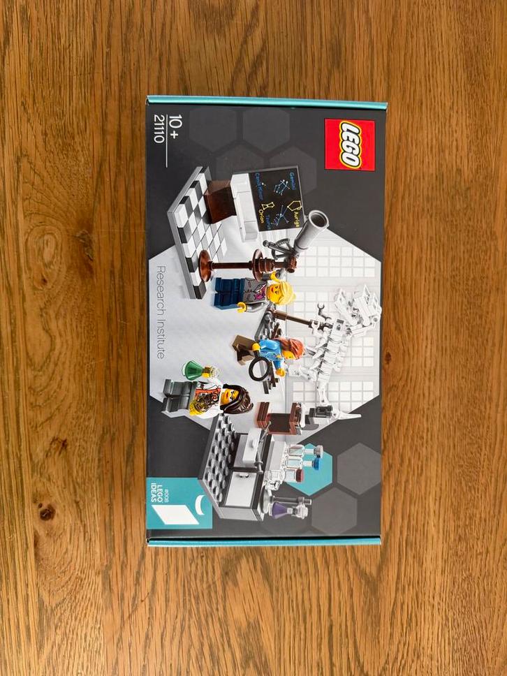 Lego Ideas 21110 Research Institute, Kinderen en Baby's, Speelgoed | Duplo en Lego, Nieuw, Lego, Complete set, Ophalen of Verzenden