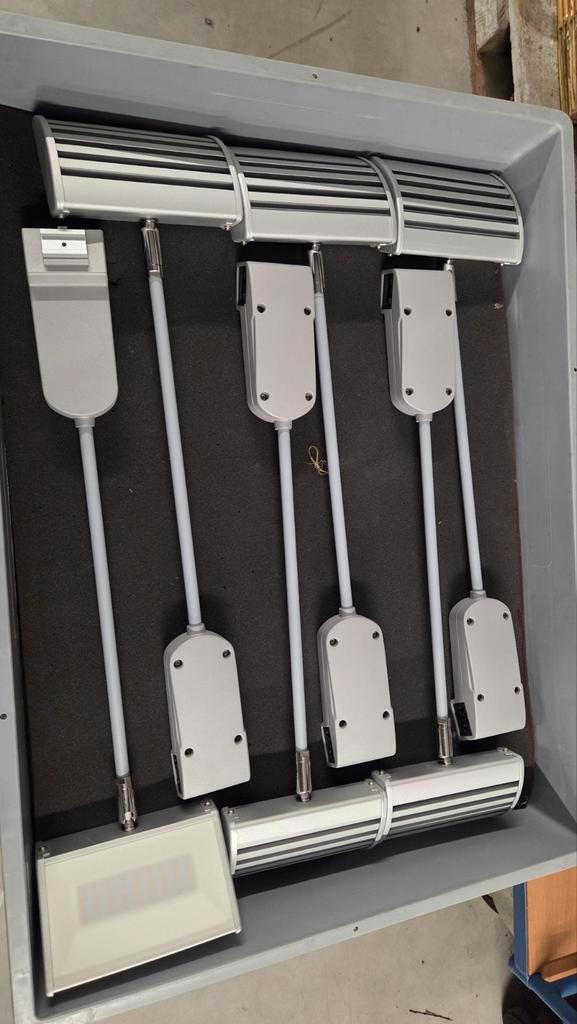 24 Lumi30 Pendelspots - Complete Set, Doe-het-zelf en Verbouw, Overige Doe-het-zelf en Verbouw, Zo goed als nieuw, Ophalen