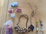 Vintage, retro sieraden en knopen, Ophalen of Verzenden, Overige materialen