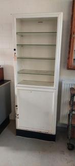 Vintage dokterkast vitrinekast apothekerskast, Antiek en Kunst, Ophalen