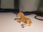 Schleich paard Haflinger veulen liggend €12,50, Verzenden, Zo goed als nieuw, Paard, Beeldje of Figuurtje