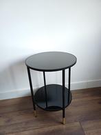 Zwarte metalen bijzettafel met rookglas, Huis en Inrichting, Tafels | Bijzettafels, Minder dan 55 cm, Metaal of Aluminium, Rond