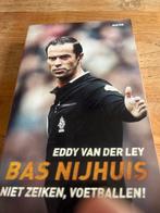 Bas Nijhuis - Niet zeiken, voetballen!, Ophalen of Verzenden, Gelezen, Sport