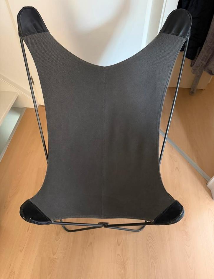 Vlinderstoel - Grijs, Huis en Inrichting, Stoelen, Zo goed als nieuw, Eén, Metaal, Grijs, Ophalen