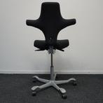 HAG Capisco 8106 Bureaustoelen | Zwart | Nieuwe Stof, Gebruikt, Zwart, Ophalen of Verzenden, Bureaustoel