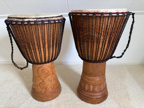 2 Afrikaanse djembe's  van hout en mooi strak vel en klank., Muziek en Instrumenten, Percussie, Zo goed als nieuw, Trommel, Ophalen of Verzenden