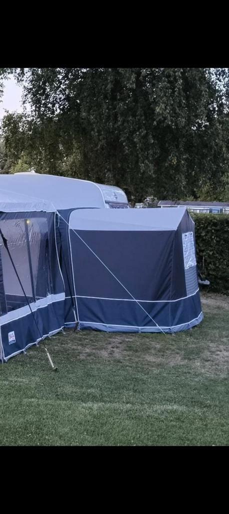 Dorema Garda Uitbouw standaard 2 jaar oud.(Stalen frame), Caravans en Kamperen, Caravan accessoires, Zo goed als nieuw, Ophalen of Verzenden