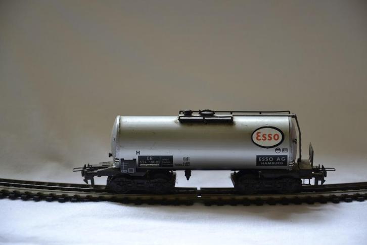 DB Einheitskesselwagen ESSO TRIX HO, Hobby en Vrije tijd, Modeltreinen | H0, Zo goed als nieuw, Wagon, Gelijkstroom, Trix, Analoog