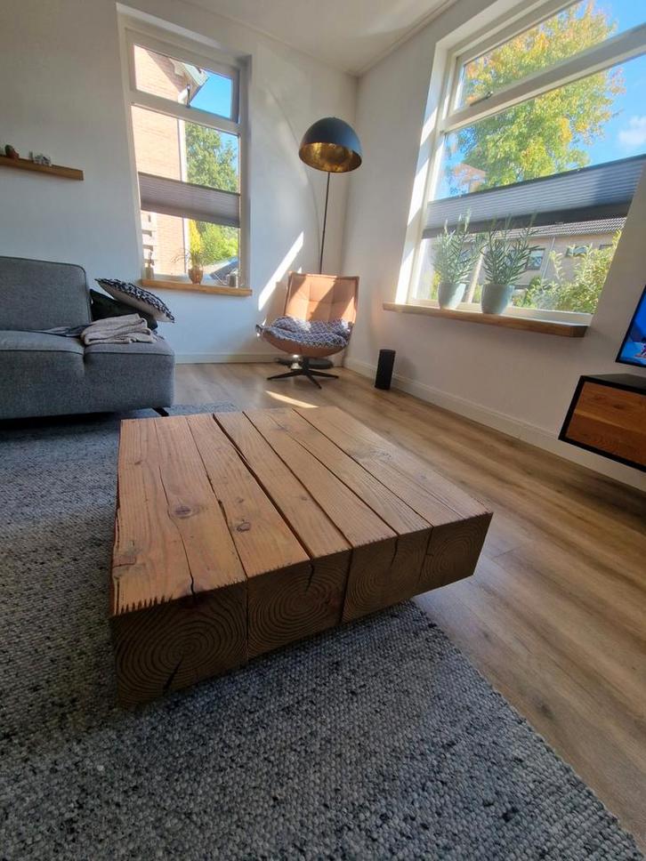 Houten salontafel op wielen, Huis en Inrichting, Tafels | Salontafels, Gebruikt, Minder dan 50 cm, 100 tot 150 cm, 100 tot 150 cm