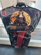 Carnavalspak vampire maat M met hoed, Carnaval, Maat 48/50 (M), Nieuw, Ophalen of Verzenden