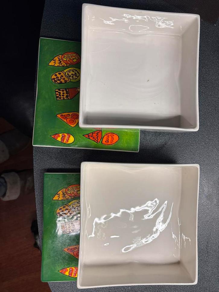 2 Keramieken Dozen - DacArt Schoonhoven, Huis en Inrichting, Woonaccessoires | Schalen en Manden, Gebruikt, Schaal, Vierkant, Porselein of Keramiek