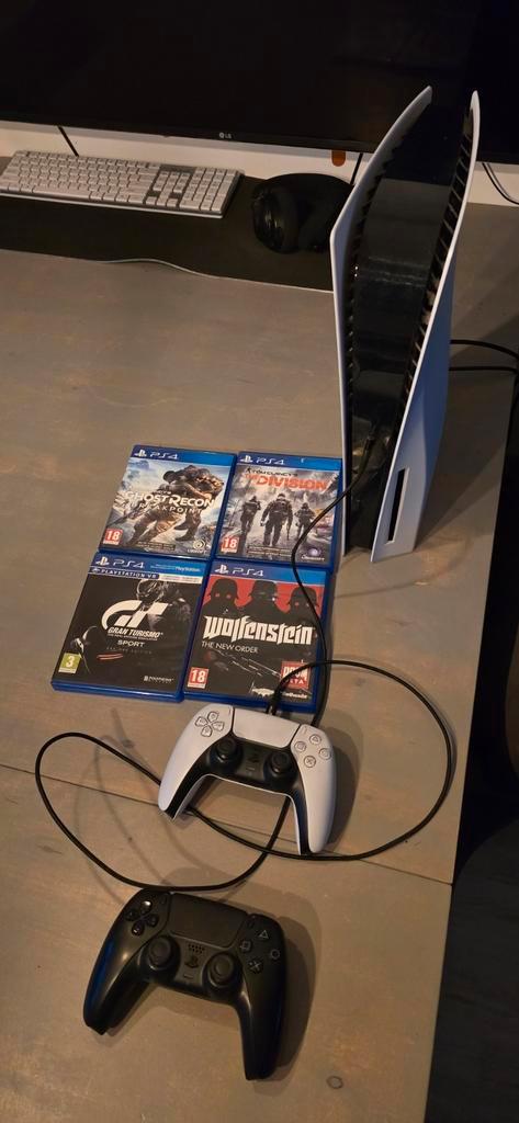 Mooie ps5 disk edition1tb  met 4 games en 2 controllers, Spelcomputers en Games, Spelcomputers | Sony PlayStation 5, Zo goed als nieuw