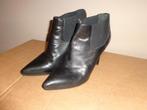 Zwarte leren dameslaarsjes van elena iachi, maat 39, Kleding | Dames, Schoenen, Zwart, Lage of Enkellaarzen, Ophalen of Verzenden