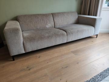 Mooie 2-zits bank - Stijlvol en comfortabel! beschikbaar voor biedingen