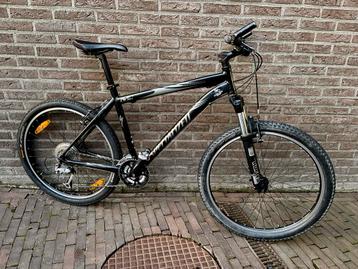 Specialized M4 Mountainbike incl. Set Wegbanden beschikbaar voor biedingen