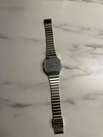 Nieuw Casio Horloge - Retro Stijl beschikbaar voor biedingen