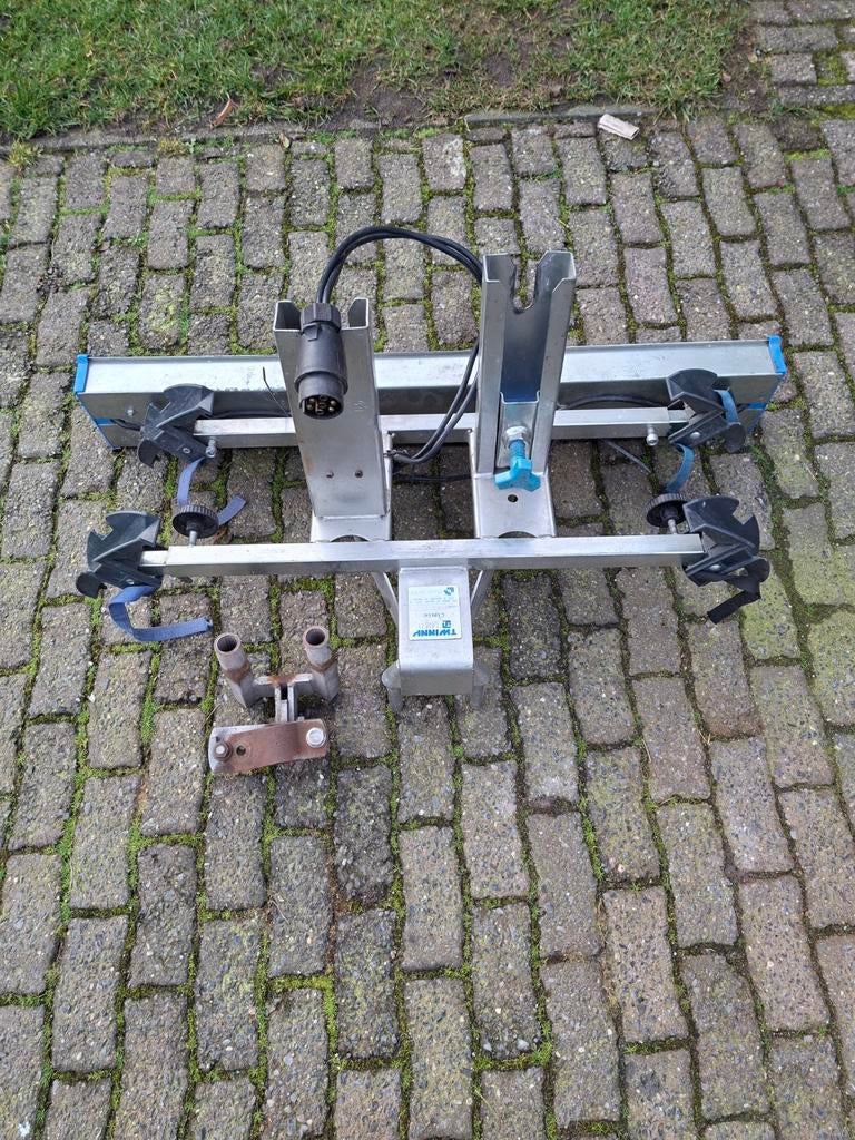 Twinny load classic voor 2 fietsen. Ivm overbodig, Auto diversen, Ophalen of Verzenden, Gebruikt, Trekhaakdrager