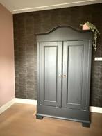 Antieke mat zwarte Franse Kast, Gebruikt, 100 tot 150 cm, Ophalen of Verzenden, 150 tot 200 cm