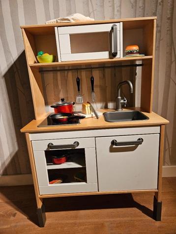 Ikea Duktig speelkeuken met accessoires beschikbaar voor biedingen