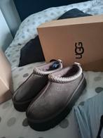 UGG Pantoffels Maat 37, Kleding | Dames, Schoenen, UGG, Bruin, Ophalen of Verzenden, Zo goed als nieuw
