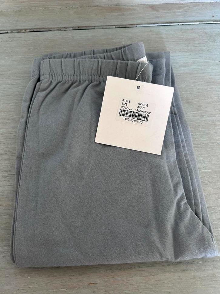 Blauwgrijze legging van Portland. Maat XS. Nieuw!, Kleding | Dames, Leggings, Maillots en Panty's, Nieuw, Legging, Overige maten