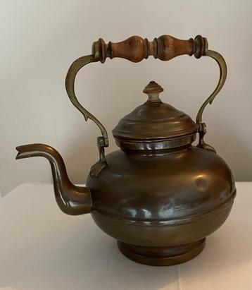 Koperen Theepot beschikbaar voor biedingen