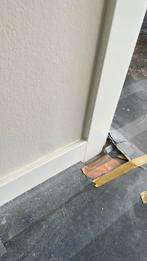Plinten 90x12 (155m1) & koplatten 70x12 (209m1) MDF gegrond, Doe-het-zelf en Verbouw, Plinten en Afwerking, Ophalen, Nieuw, Mdf