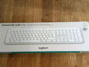 Logitech Qwerty draadloos Signature Slim Combo MK950: € 68 beschikbaar voor biedingen