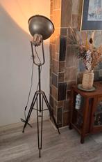 Industriële staande lamp / vloerlamp, Ophalen, Gebruikt, Metaal, 150 tot 200 cm