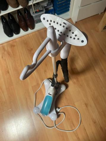 Tobi Kledingstomer met Hangmogelijkheid beschikbaar voor biedingen