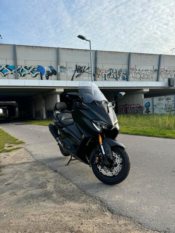 Yamaha TMAX 560 - 2020, Motoren, Motoren | Yamaha, Particulier, Scooter, 12 t/m 35 kW, 2 cilinders, Minimaal motorrijbewijs A2