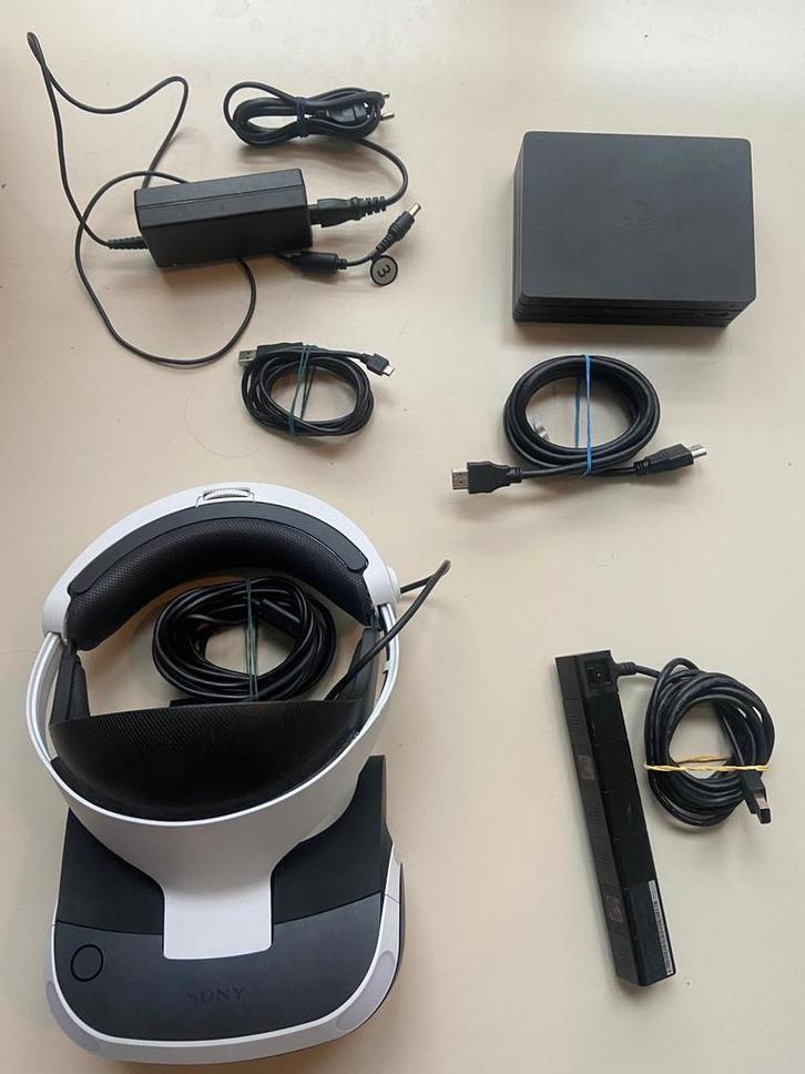 Playstation VR (PS4/PS5) V1 Complete Set met ps4/5 camera, Spelcomputers en Games, Virtual Reality, Gebruikt, Sony PlayStation