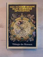 Hardcover Boek - Een Mummie Heeft Mijn Huiswerk Opgegeten, Ophalen of Verzenden, Nieuw, Fictie algemeen