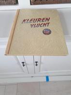Kleurenvlucht uigave van Douwe Egberts, Boeken, Prentenboeken en Plaatjesalbums, Ophalen of Verzenden, Gelezen