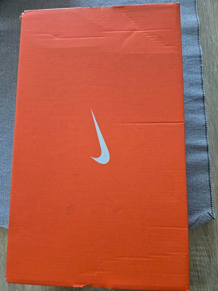 Nike Revolution 5 Sneakers Maat 41, Kinderen en Baby's, Kinderkleding | Schoenen en Sokken, Zo goed als nieuw, Ophalen of Verzenden