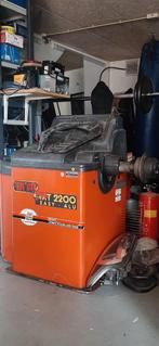 Banden balanceerapparaat op 220V, Ophalen, Zo goed als nieuw