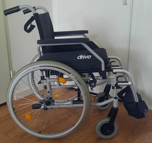 Rolstoel Merk: Drive z.g.a.n. ( 18 kg ), Diversen, Rolstoelen, Zo goed als nieuw, Handbewogen rolstoel, Inklapbaar, Ophalen