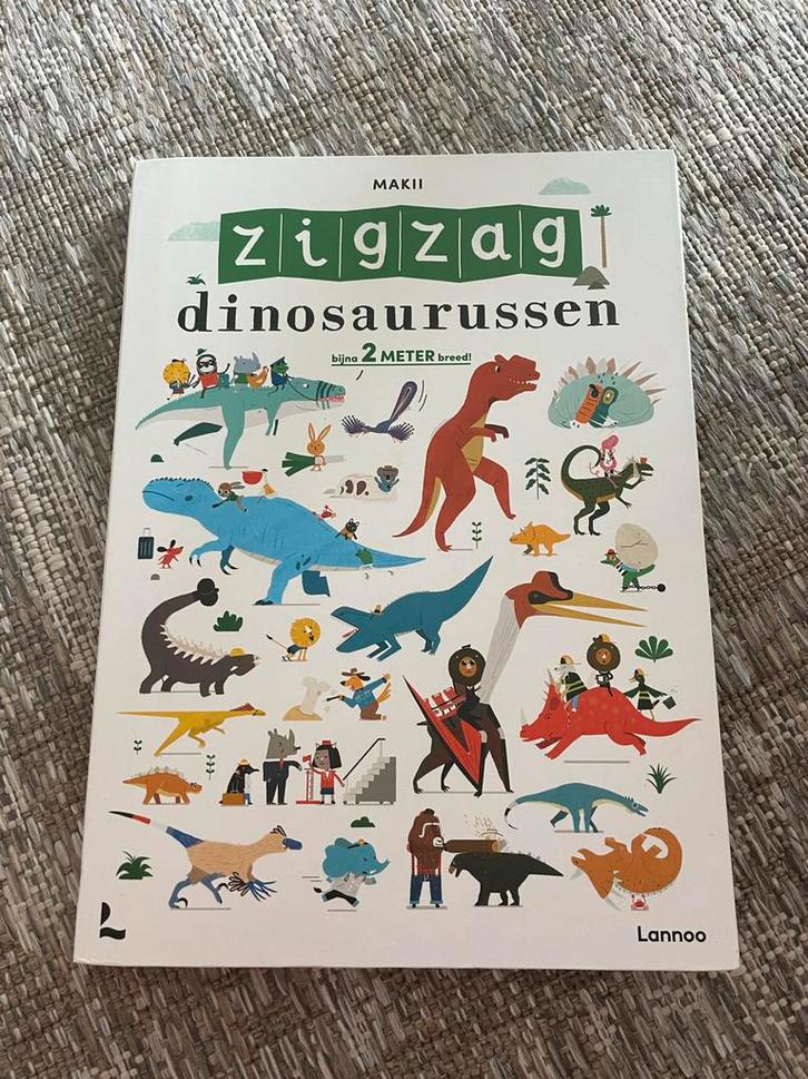Zigzag Dinosaurussen - Leuk zoekboek!, Boeken, Kinderboeken | Baby's en Peuters, Zo goed als nieuw, Uitklap-, Voel- of Ontdekboek