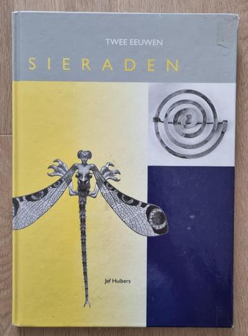 Twee eeuwen sieraden beschikbaar voor biedingen