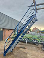 Stalen trap blauw. Hoog 3.12mtr. Nob100, Ophalen, Zo goed als nieuw, 2 tot 4 meter