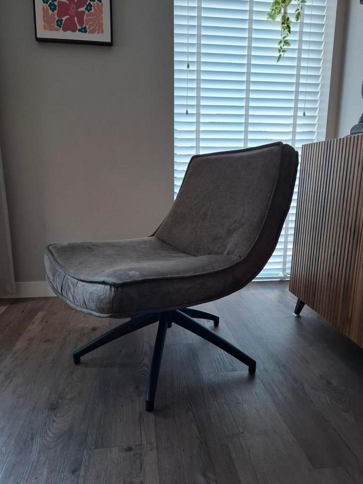 Relaxstoel in zeer goede staat, Huis en Inrichting, Fauteuils, Zo goed als nieuw, Metaal, Stof, 75 tot 100 cm, 75 tot 100 cm, Ophalen