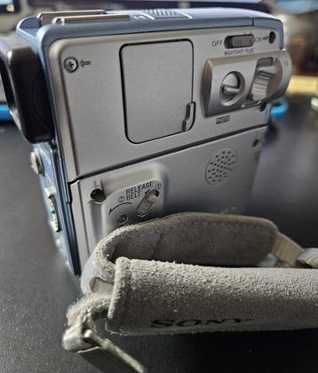 Camcorder - Sony DCR-106E beschikbaar voor biedingen