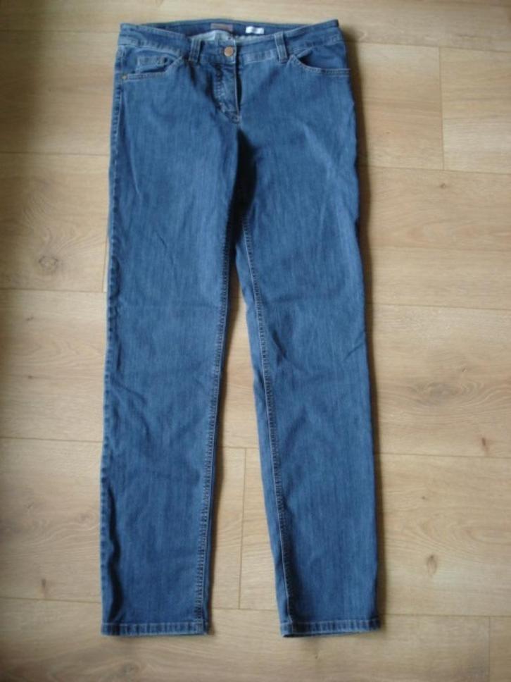 Nog hele mooie GERRY WEBER jeans maat 40, Kleding | Dames, Spijkerbroeken en Jeans, Zo goed als nieuw, W30 - W32 (confectie 38/40)