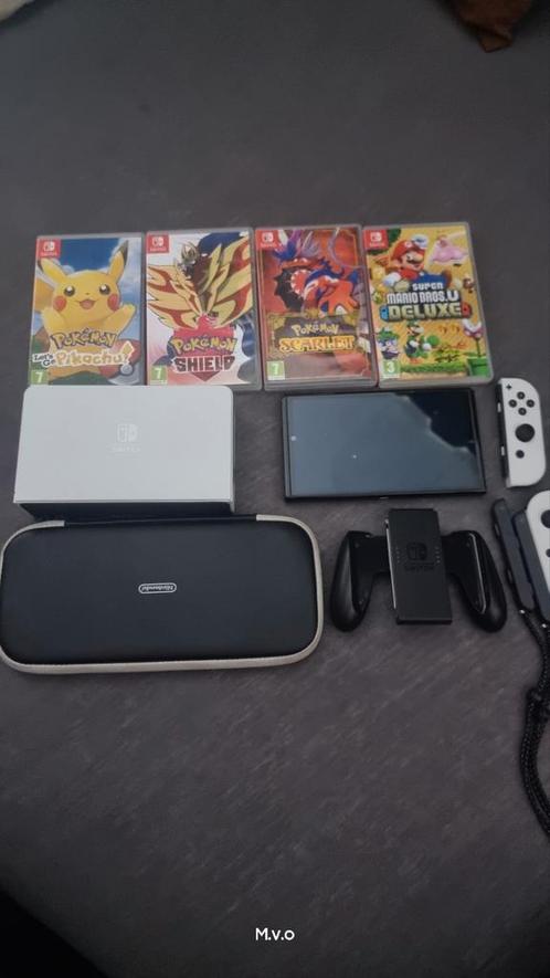 ZSM Weg Zgan leuke Nintendo switch Oled pakket, Spelcomputers en Games, Spelcomputers | Nintendo 2DS en 3DS, Zo goed als nieuw