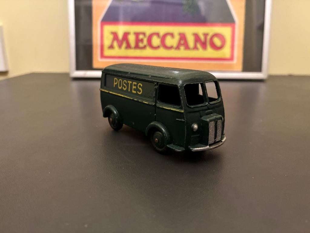 Dinky Toys 25BV Peugeot Post Van, Hobby en Vrije tijd, Modelauto's | 1:43, Ophalen of Verzenden, Zo goed als nieuw, Auto, Dinky Toys