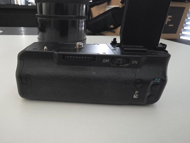 battery grip BG-E3, Audio, Tv en Foto, Fotografie | Accu's en Batterijen, Gebruikt, Ophalen of Verzenden