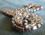 Nr X824b: Fantasie broche strasz, Overige materialen, 4 tot 7 cm, Tweedehands onbekend., Ophalen of Verzenden