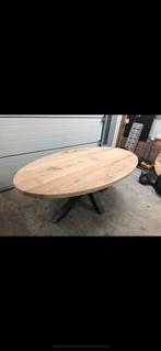 Mooie massief eiken ovale tafels met industriele poot, 100 tot 150 cm, Eikenhout, Ophalen of Verzenden, Vijf personen of meer