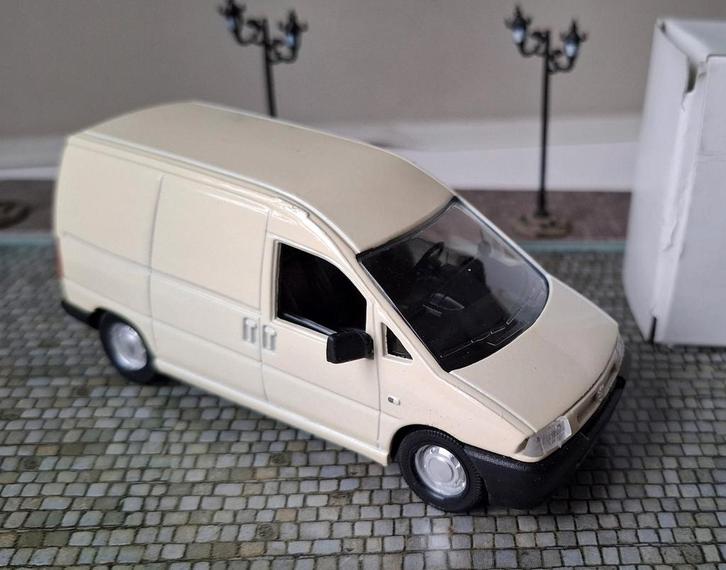 Solido 15 Peugeot Expert station, diecast, 1/43, Hobby en Vrije tijd, Modelauto's | 1:43, Auto, Solido, Ophalen of Verzenden