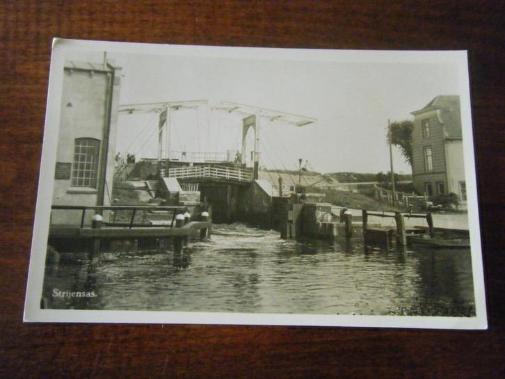 T30 - Strijensas - Brug - Mooi/Oud, Verzamelen, Ansichtkaarten | Nederland, Zuid-Holland, 1940 tot 1960, Ophalen of Verzenden